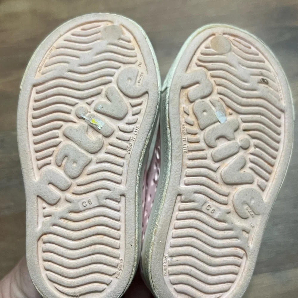 Native pink slip on water shoes size 6C